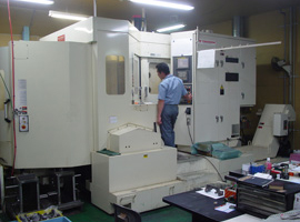横型マシニング 安田工業 YBM600N 850×650×700